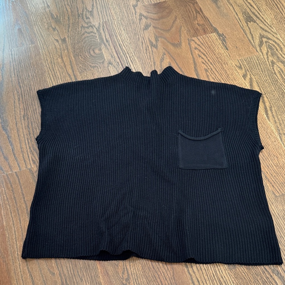 Black Knit Sleeveless Top with Pocket
